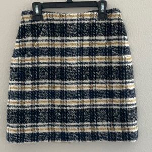 Maje skirt new without tag